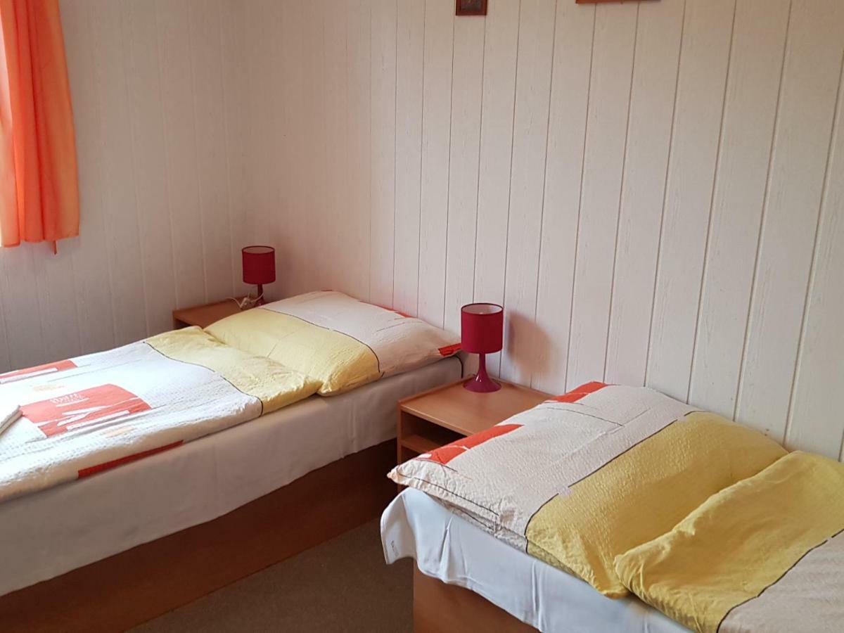 Hotel Monte Lope Bystrice pod Lopenikem Exterior foto